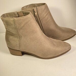 Cityclassified Kimbo Women Low Block Heel Pointy Toe Ankle Bootie Sixe 6.5